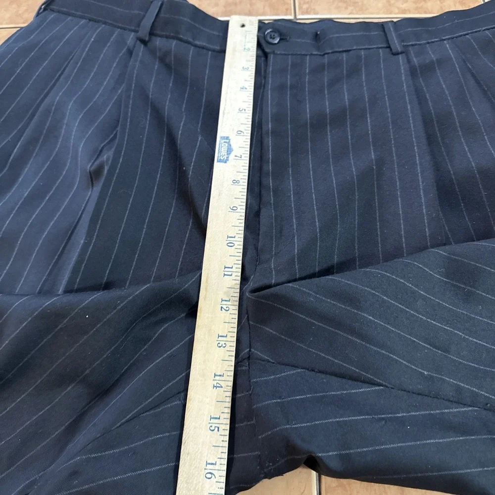 Jos A Bank Signature Gold 2 Piece Black Pin Stripe Flannel Wool Suit 44L 38 x 30